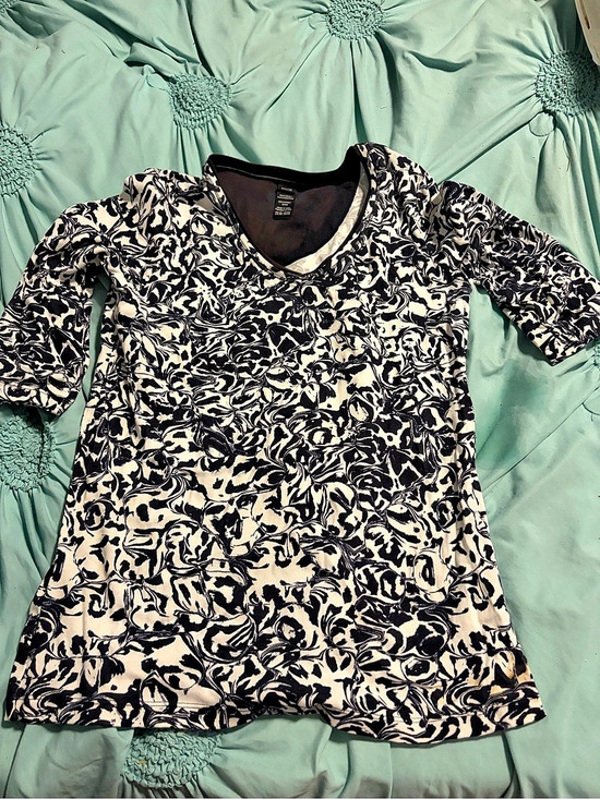 M&S Tops - Medium&S Abstract Short Sleeve Top in Black & Pink Size Medium